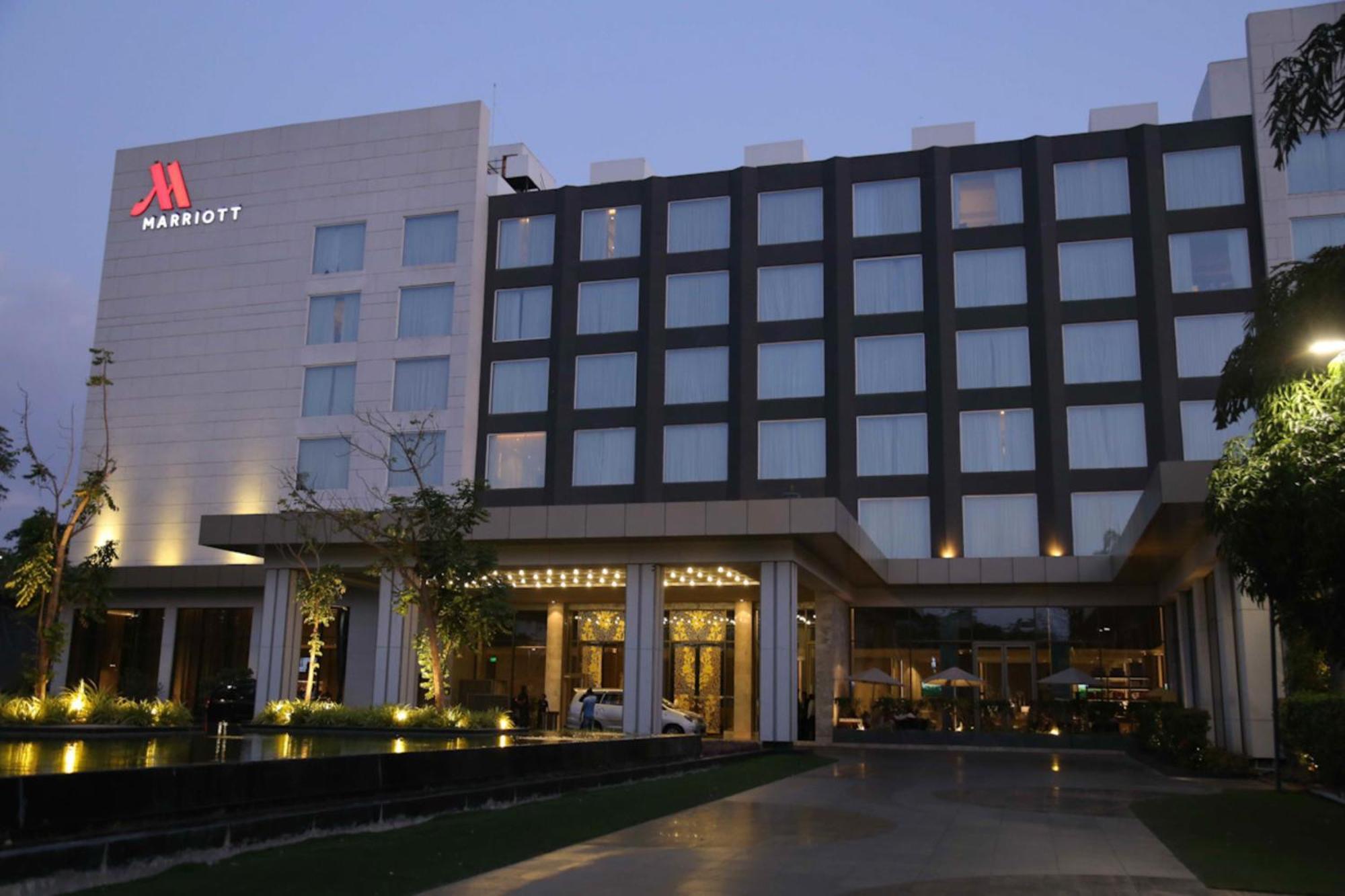 Indore Marriott Hotel Exterior photo